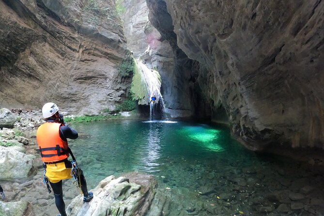 2-Day Tour with Canyoning and Rappelling to the Infiernillo Canyon - Day two starts early in Pinal de Amoles
