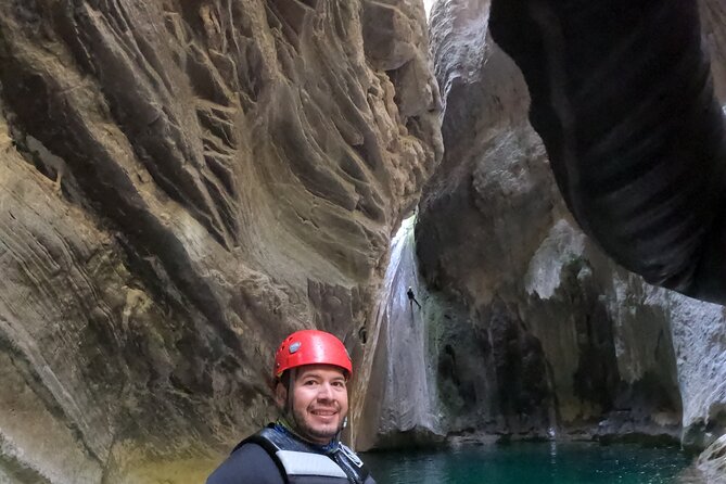 2-Day Tour with Canyoning and Rappelling to the Infiernillo Canyon - Why the guide matters here