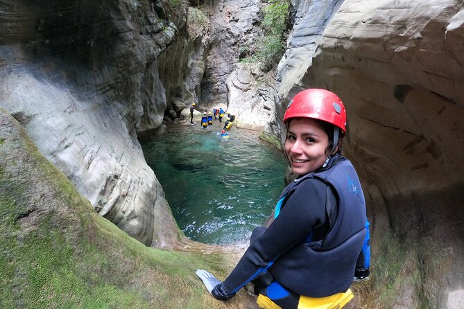 2-Day Tour with Canyoning and Rappelling to the Infiernillo Canyon - Day one: reaching Ahuacatlán de Guadalupe