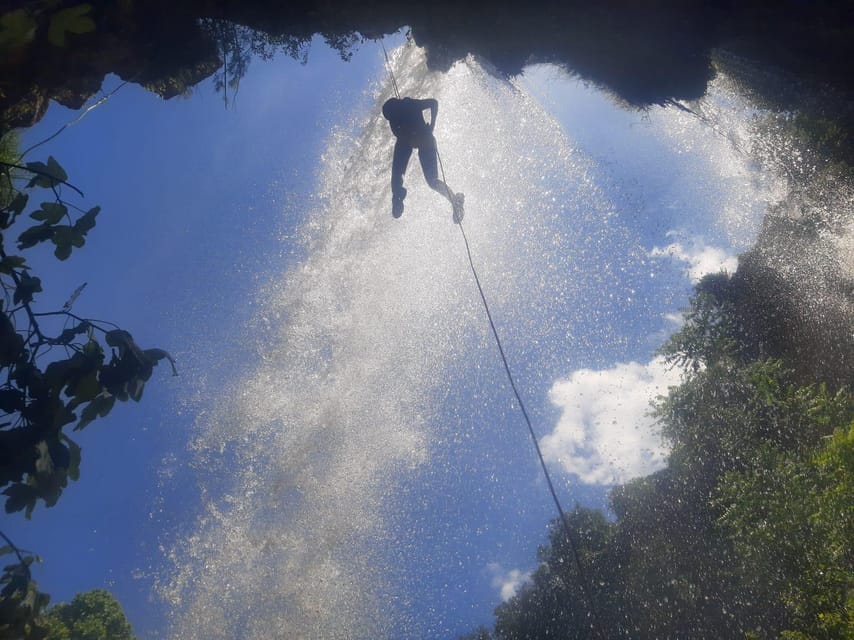 Anna: amazing water canyoning experience near Valencia - Anna canyoning is a real adventure, without a hard start