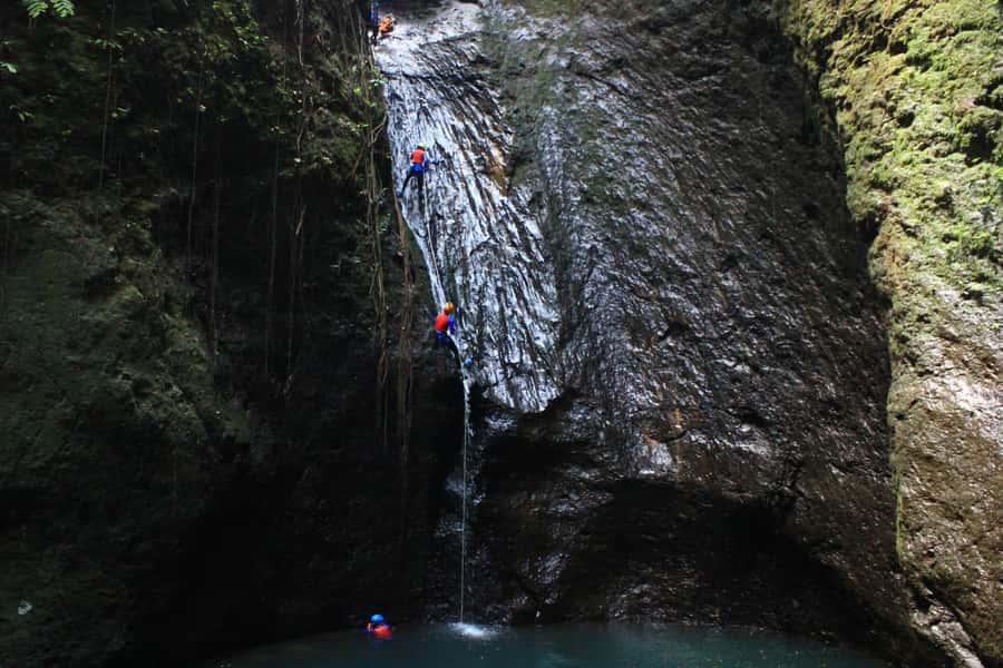 Bali: Aling Canyon Canyoning Tour - Basecamp breakfast, registration, and gear