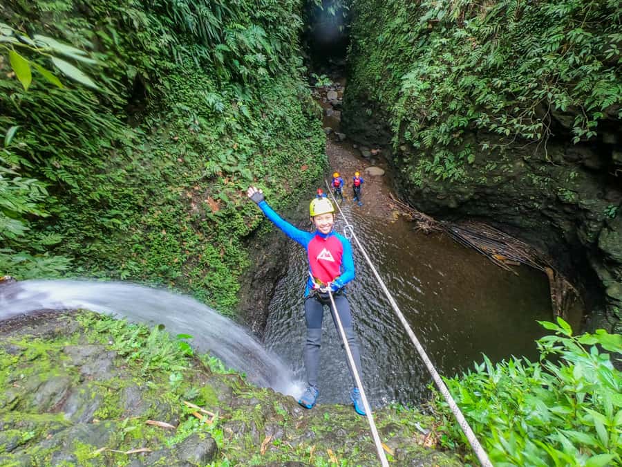 Bali: Gitgit Canyon Canyoning Trip with Breakfast and Lunch - Training that takes the fear out of abseiling