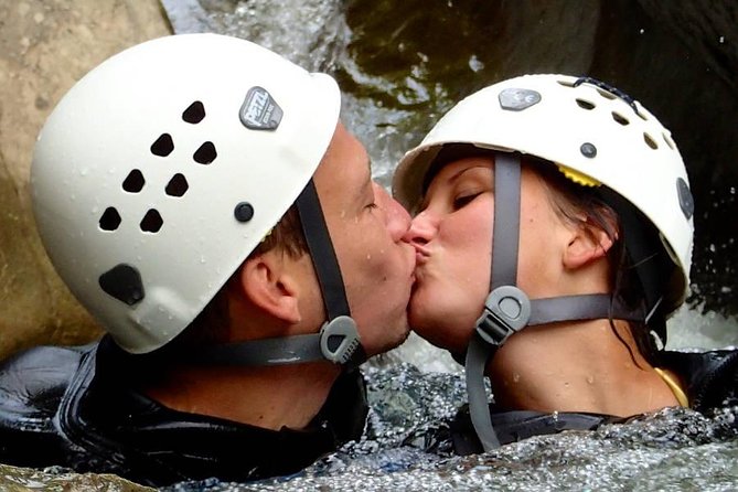 Beginner canyoning in the Starzlachklamm - Jumps, slides, and the gorge atmosphere
