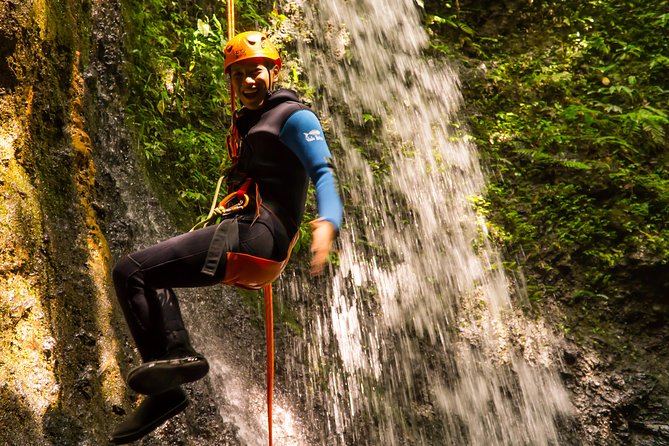 Beginner canyoning trip in Bali "Egar canyon " - Walking through the jungle to the canyon