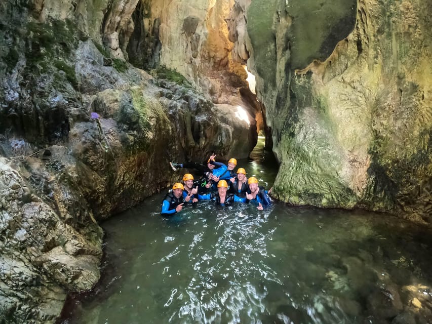Benahavís: Canyoning Guided Tour at Guadalmina River - Entering the Guadalmina River