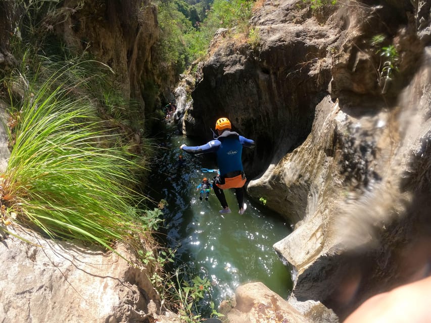 Benahavís: Canyoning Guided Tour at Guadalmina River - Optional jumps, with room to choose your comfort level