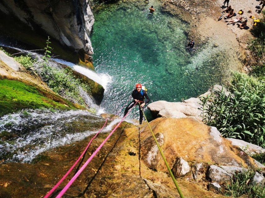 Bolulla: Estret de les Penyes Water Canyoning - Equipment, clothing, and the footwear rule