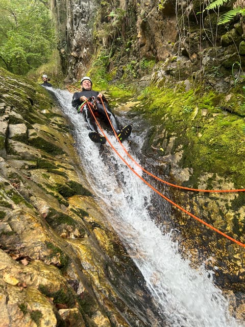 Canyoning adventure in Cabrales Picos de Europa - The 10-minute ride to the river