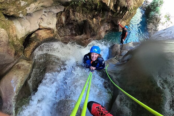 Canyoning Adventure Rio Verde in Granada - From Granada to Otivar: an early start with a scenic approach