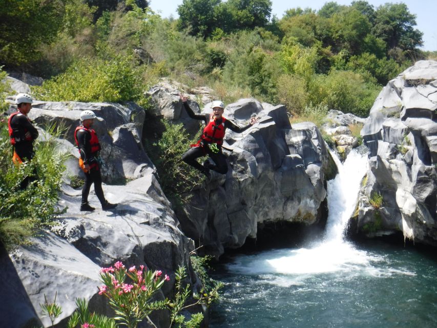 Canyoning and bodyrafting in the Alcantara River - A closer look at the volcanic gorge