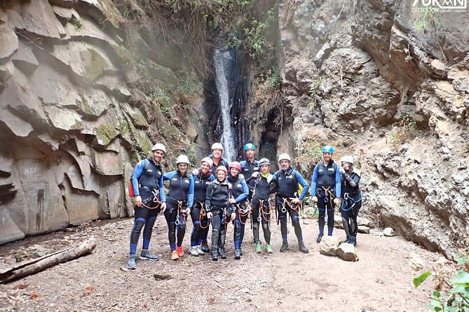 CANYONING aquatic and fun route in Gran Canaria - Guides, photos, and the human side of the outing
