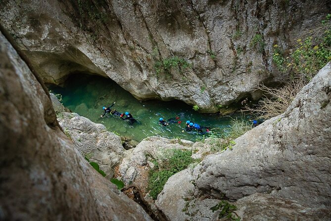 Canyoning descent of the Galamus Gorge - Optional jumps keep the pressure low