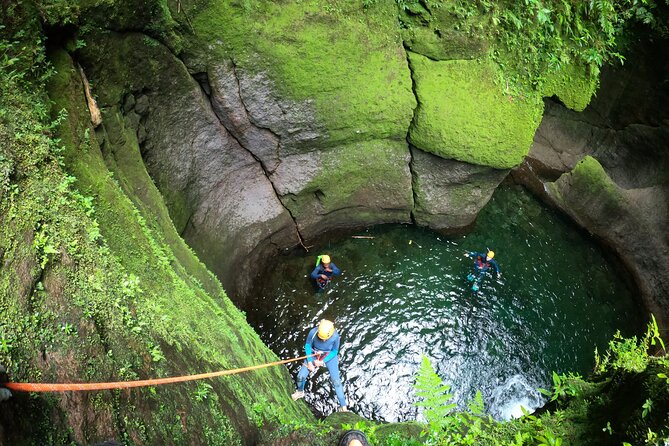 Canyoning experience - A tropical canyon with seven chances to rappel