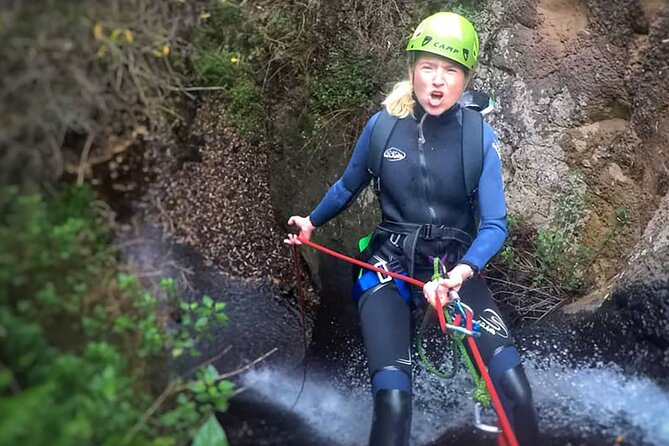 Canyoning Experience in Gran Canaria (Cernícalos canyon) - The abseils, jumps, and scrambling