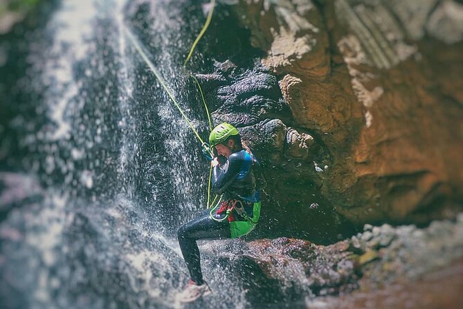 Canyoning Experience in Gran Canaria (Cernícalos canyon) - What the four-hour morning looks like