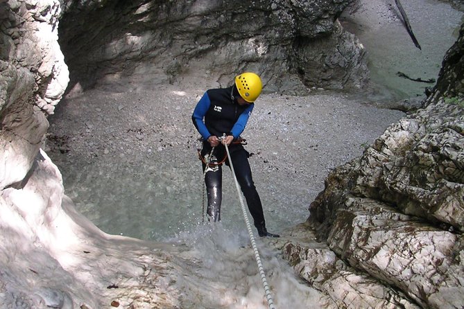 Canyoning Fratarica - Jumps, slides, and short rope descents