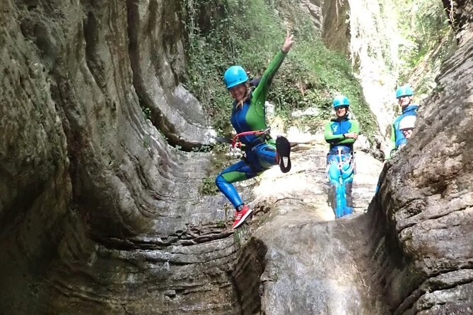 Canyoning "Gumpenfever" - beginner Canyoningtour for everyone - Sliding, swimming, jumping, and abseiling
