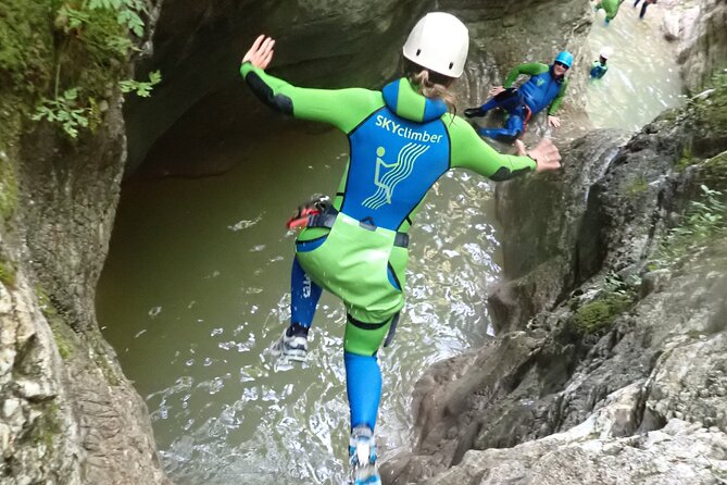 Canyoning "Gumpenfever" - beginner Canyoningtour for everyone - The included photo service is a genuine bonus