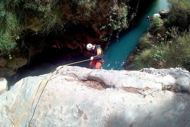 Canyoning in Andalucia: Rio Verde Canyon - How hard is the five-hour family canyoning trip?