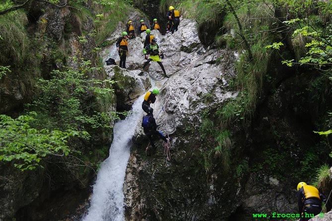 Canyoning in Susec Canyon - What the guides add to the experience