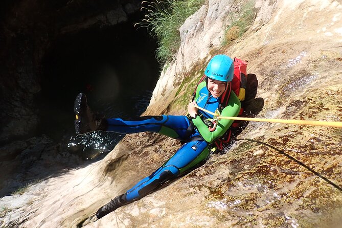 Canyoning "Vione" - advanced Canyoningtour also for sportive beginner - What the rope sections really mean