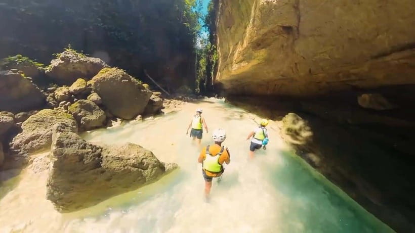 Cebu: Kawasan Falls Canyoneering Tour with Ziplining & Lunch - The photo service is unusually useful