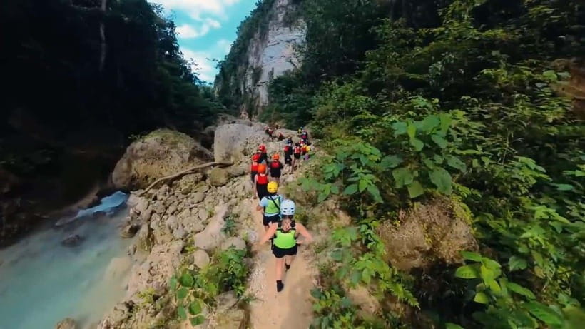 Cebu: Kawasan Falls Canyoneering Tour with Ziplining & Lunch - Lunch with a sea view at Ambak Base Camp