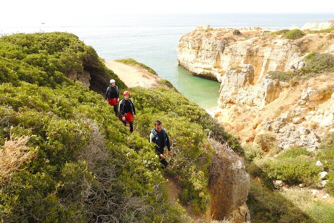 CLIFF JUMPING tour - Coasteering in Albufeira - Praia dos Arrifes and the cave section