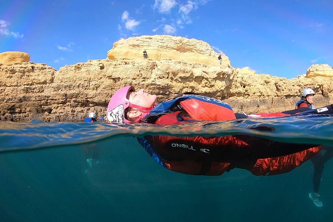 CLIFF JUMPING tour - Coasteering in Albufeira - Who should book this coasteering trip?