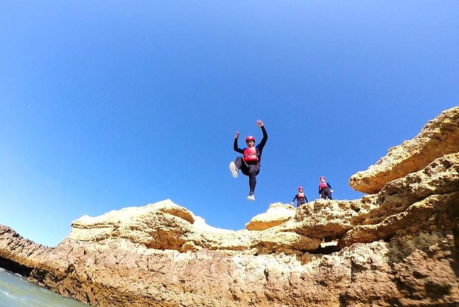CLIFF JUMPING tour - Coasteering in Albufeira - Starting at São Rafael Beach