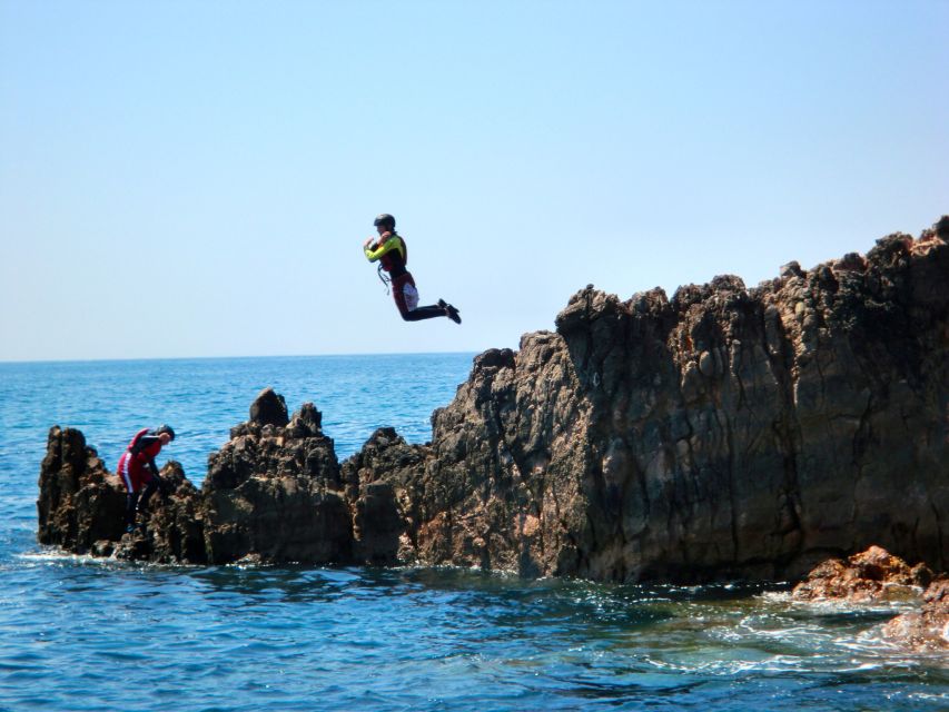 Coasteering Algarve: Cliff Jump, Swim & Climb in Sagres - Key points to know before booking