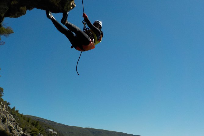 Coasteering at Portinho da Arrábida - Reaching Lapa de Santa Margarida