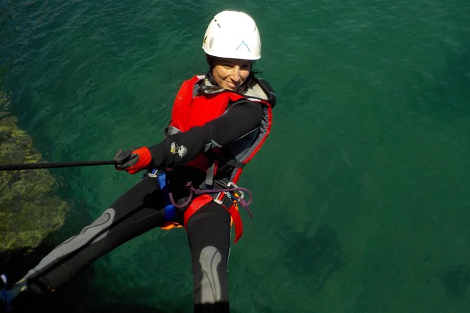 Coasteering at Portinho da Arrábida - Timing, weather, and practical planning