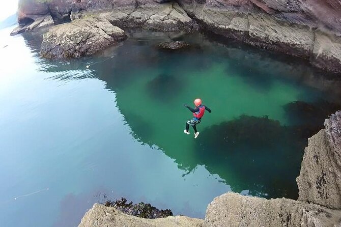 Coasteering Geopark Adventure In Torquay - Ziggy’s guiding style