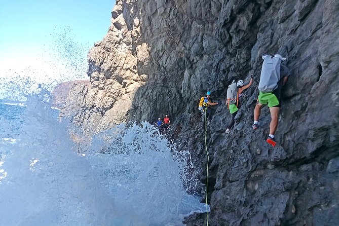 Coasteering Gran Canaria: The Atlantic Mountains Adventure Route - A mountain route that finishes over the sea