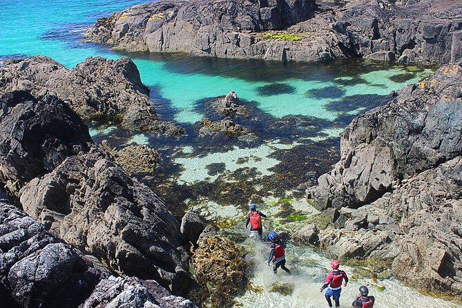 Coasteering on Irelands Wild Atlantic Way - How the two-and-a-half-hour session unfolds
