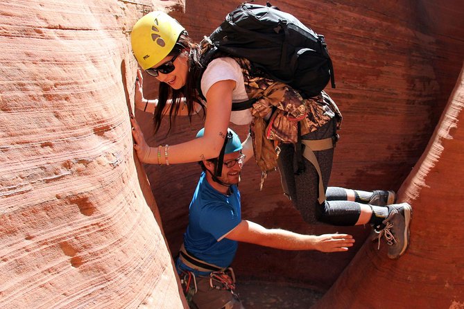 East Zion: Coral Sands Half-day Canyoneering Tour - What the canyon portion feels like