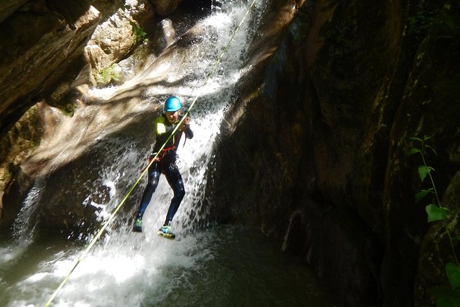 First canyoning in Grenoble in the Vercors - Timing, meeting point, and the nearby restaurant