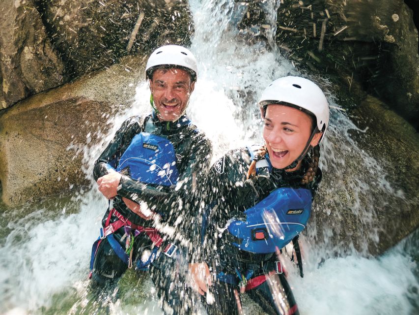 From Interlaken: Grimsel Gorge Canyoning Tour - The 50-meter rappel sets the tone