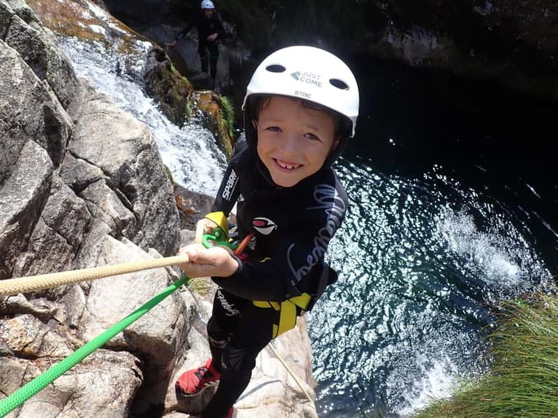 From Porto: Canyoning - Adventure Tour - Arouca lunch and local flavors