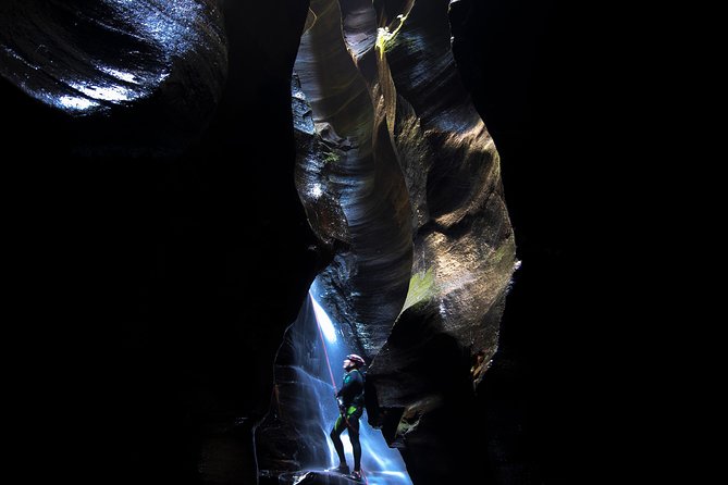 Full-Day Canyoning Experience at Stunning Empress Canyon - Guides, confidence, and group size