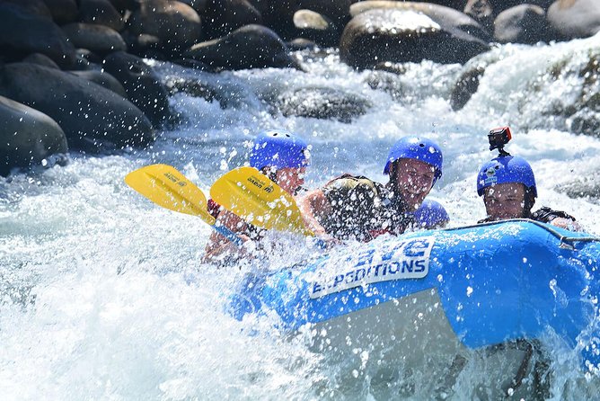 Full Day Class II-III Rafting and Canyoning Rappelling from La Fortuna-Arenal - The early ride into the rainforest