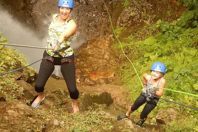 Full Day Class II-III Rafting and Canyoning Rappelling from La Fortuna-Arenal - Rappelling through the canyon