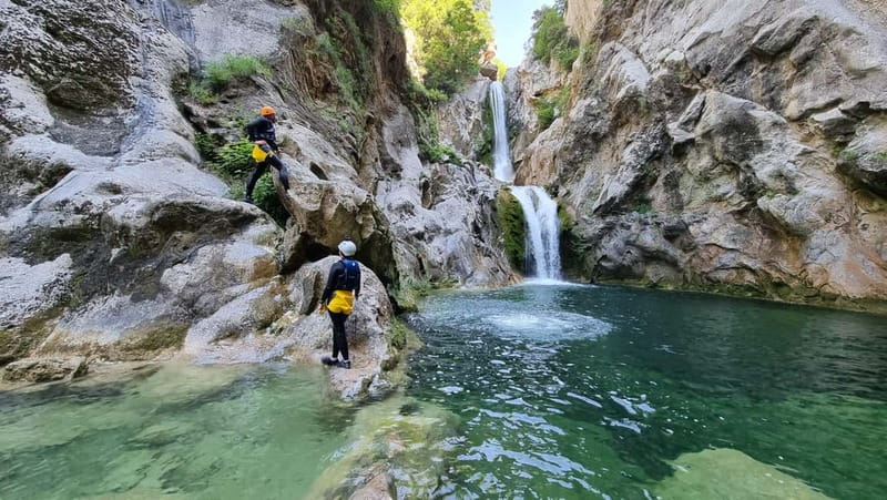 Iz Omisa: Extremni Canyoning na rijeci Cetini/ Free photos - Who will enjoy this Cetina adventure most