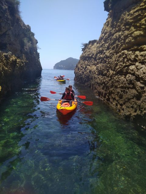 Lisbon: Arrábida Kayak and Coasteering Adventure Tour - Why Arrábida makes such a good day trip from Lisbon