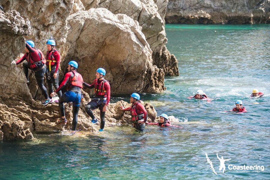 Lisbon: Sesimbra/Arrábida Natural Park Coasteering Adventure - The boat ride back to Sesimbra
