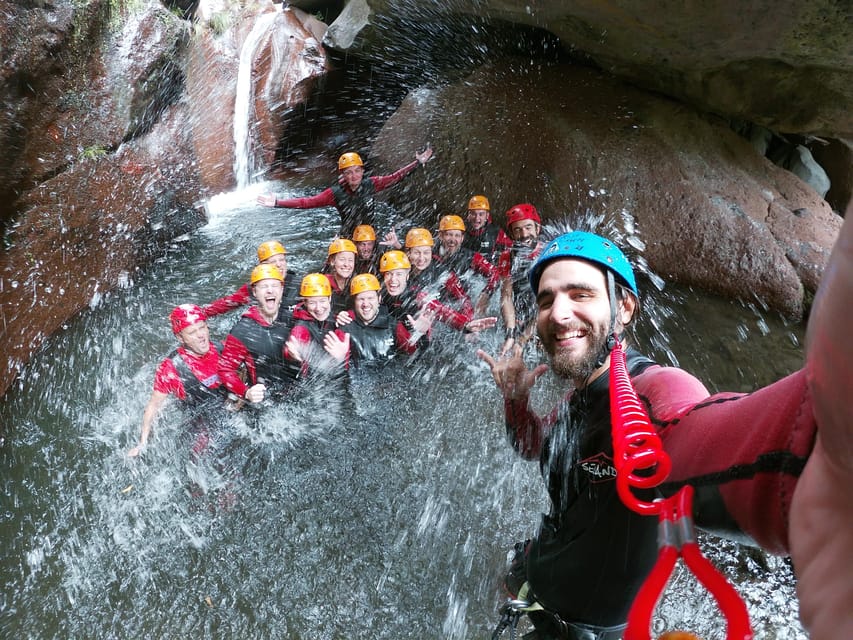 Madeira: Beginner (Level 1) Canyoning Experience - Small groups and the guide experience