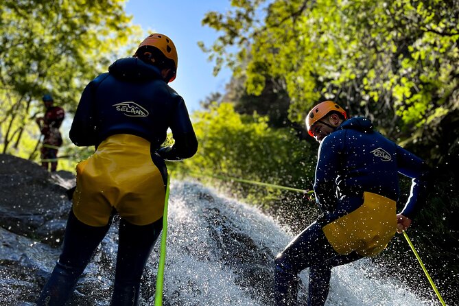 Madeira Canyoning Intermediate - Photos, snacks, and the return trip