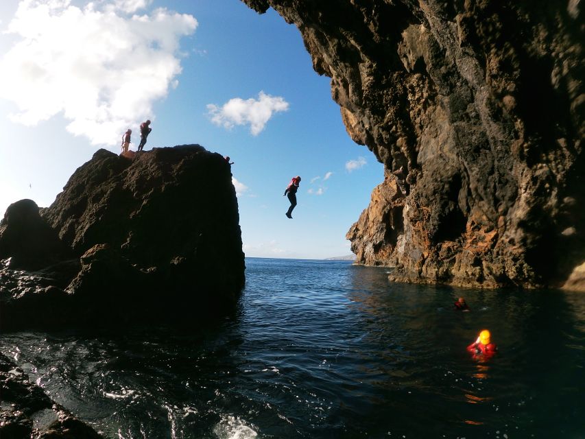 Madeira: Coasteering Tour - How the free photos change the experience