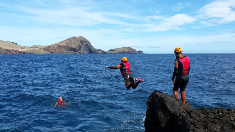 Madeira: Coasteering Tour - Swimming, snorkeling, and caves along Baía d’Abra